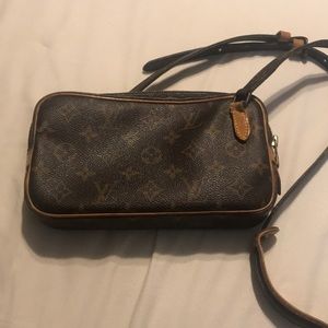 Louis Vuitton Marly Bandouliere💜